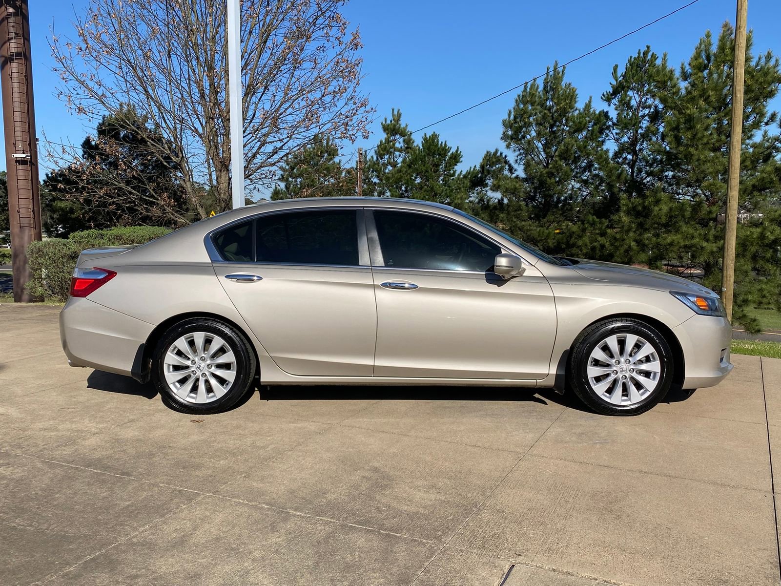 Used 2014 Honda Accord EX-L image 7