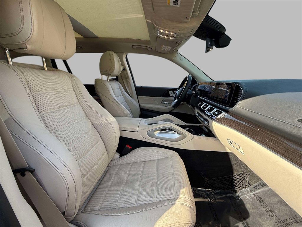 Used 2021 Mercedes-Benz GLS 450 4MATIC image 14