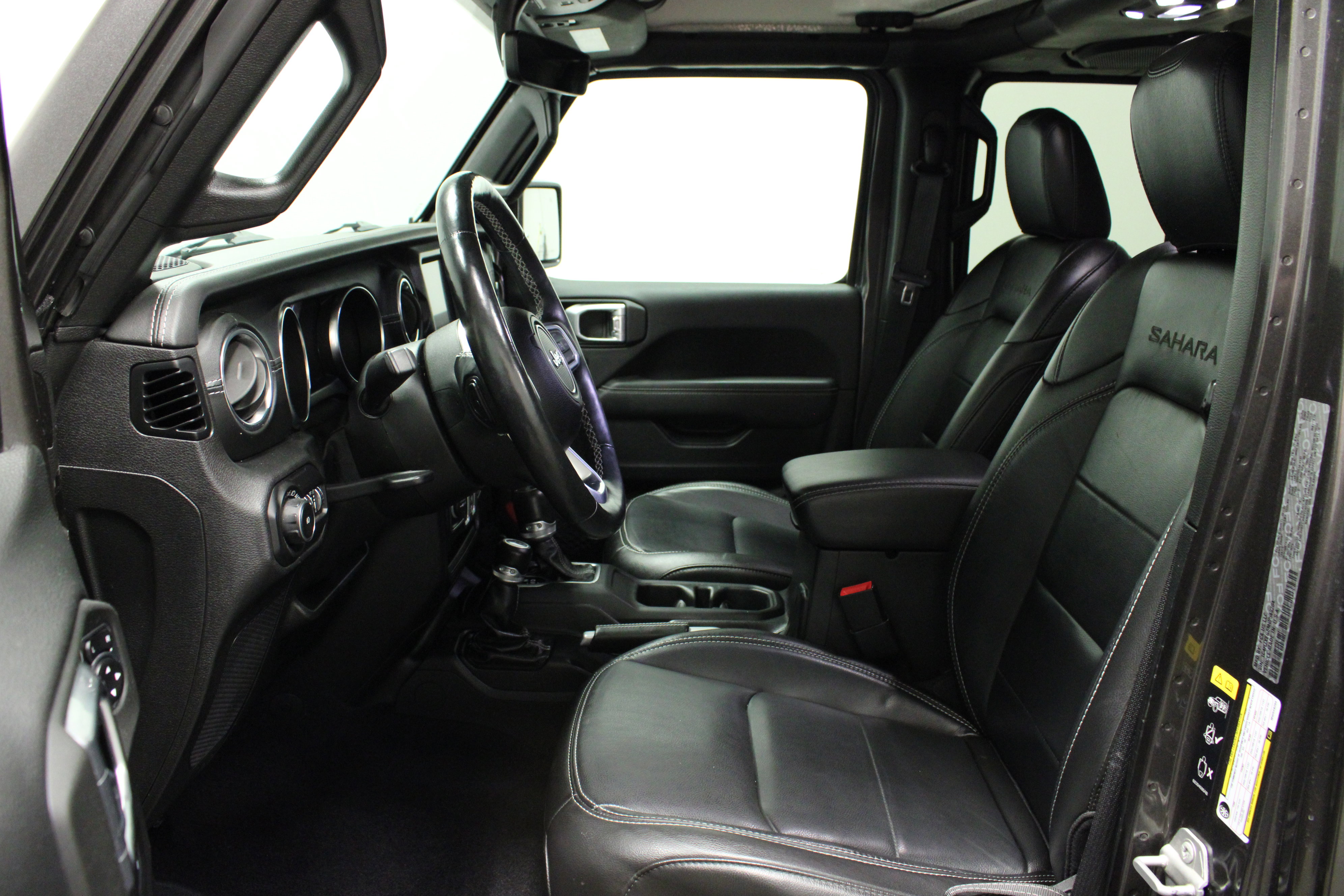 Used 2021 Jeep Wrangler Unlimited Sahara AWD/4WD image 15