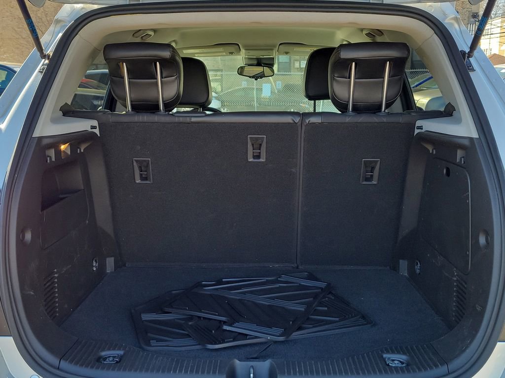 Used 2018 Chevrolet Trax LT w/ LT Convenience Package image 8