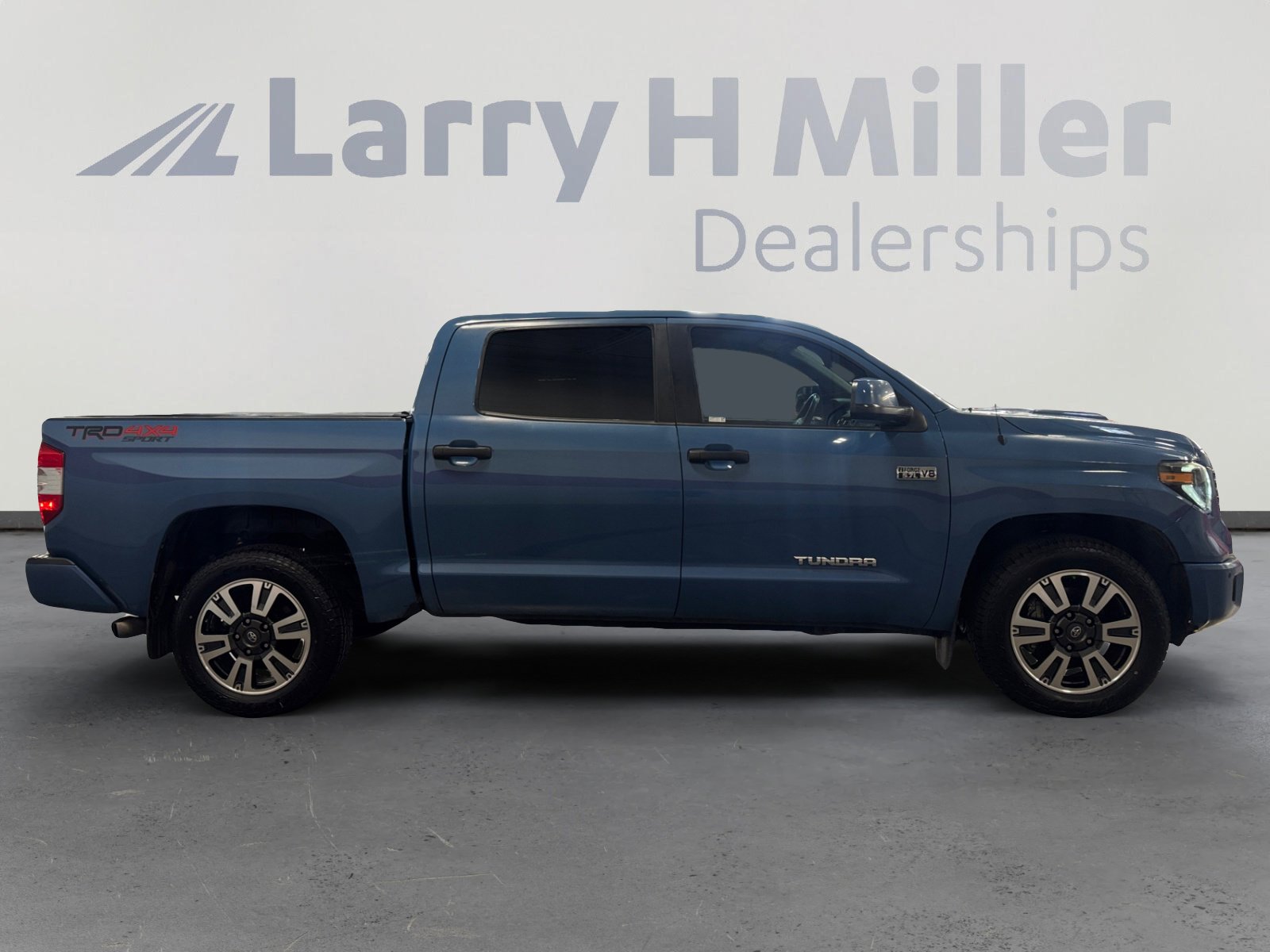 Used 2019 Toyota Tundra SR5 w/ TRD Sport Package image 6