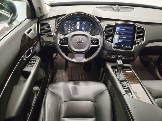 Used 2016 Volvo XC90 T6 Momentum w/ Momentum Plus Package image 8