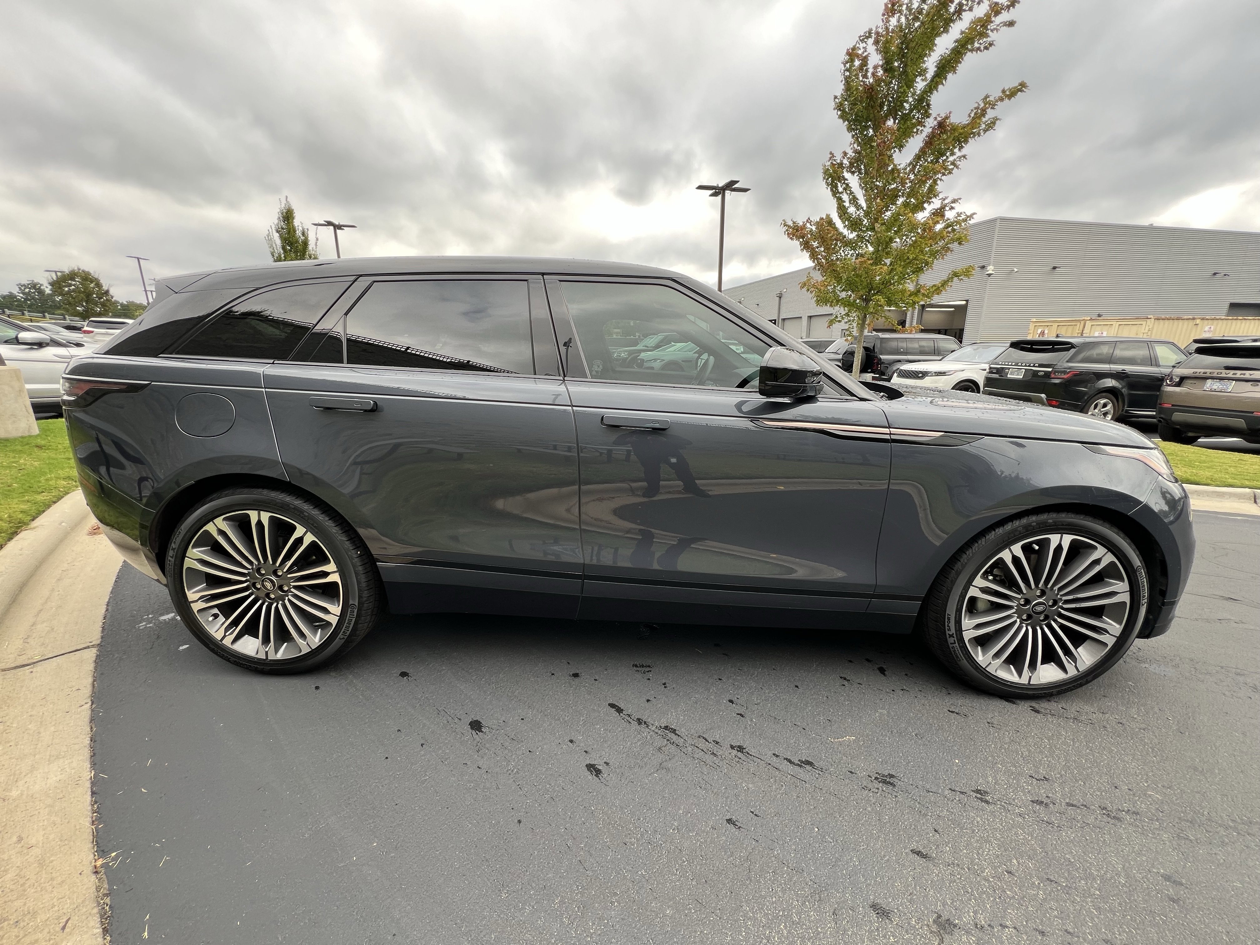 Used 2024 Land Rover Range Rover Velar Dynamic HSE image 8