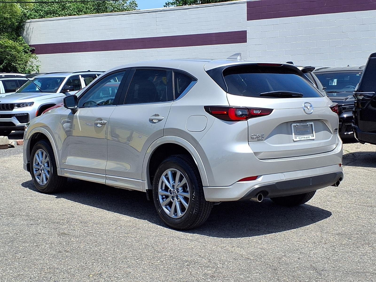 Used 2025 MAZDA CX-5 AWD 2.5 S w/ Select Package image 2