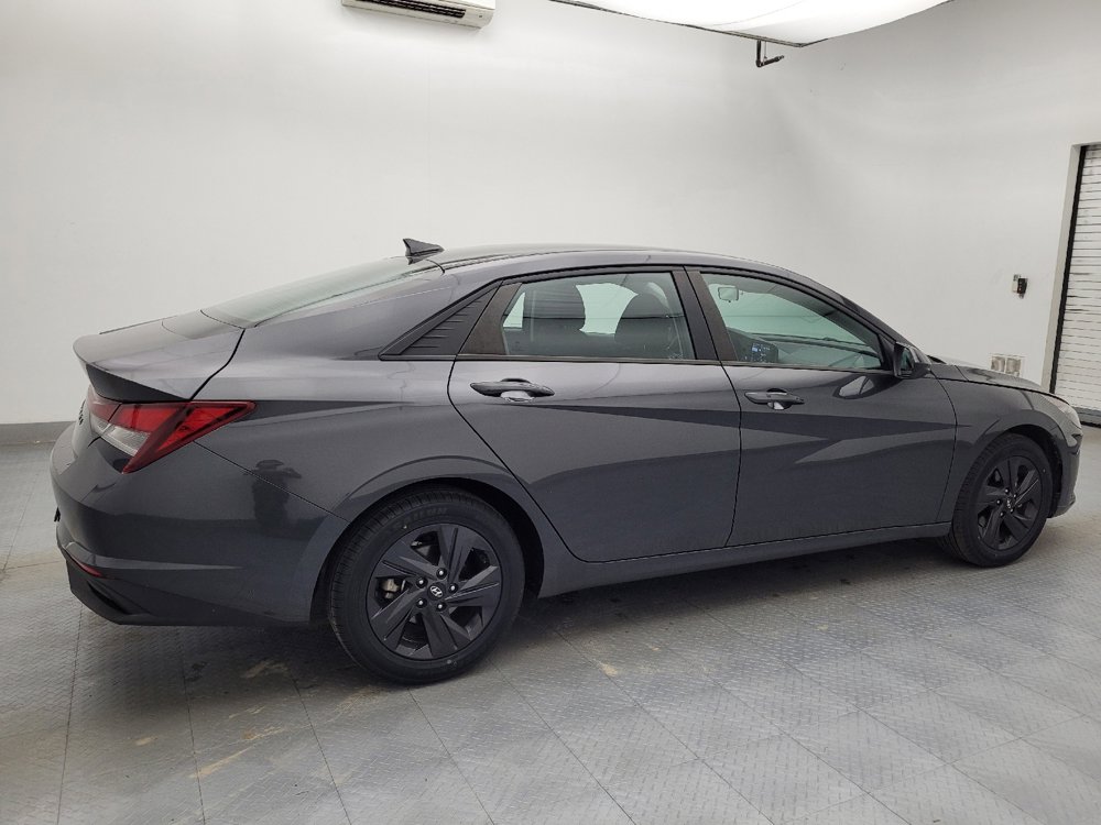 Used 2022 Hyundai Elantra SEL image 10