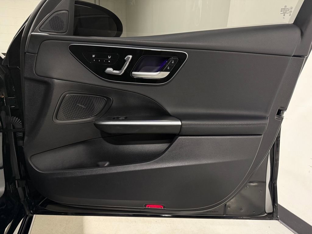 Used 2024 Mercedes-Benz C 300 Sedan image 25