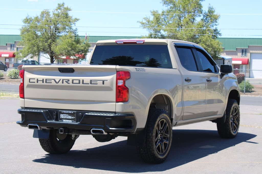Used 2022 Chevrolet Silverado 1500 Custom Trail Boss AWD/4WD image 6