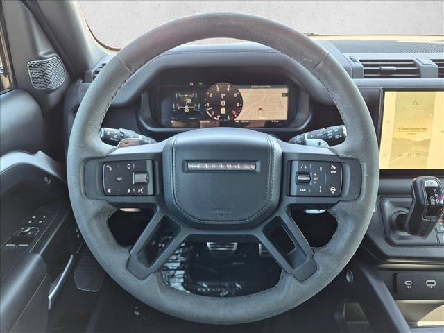 Used 2023 Land Rover Defender 90 V8 AWD/4WD image 13