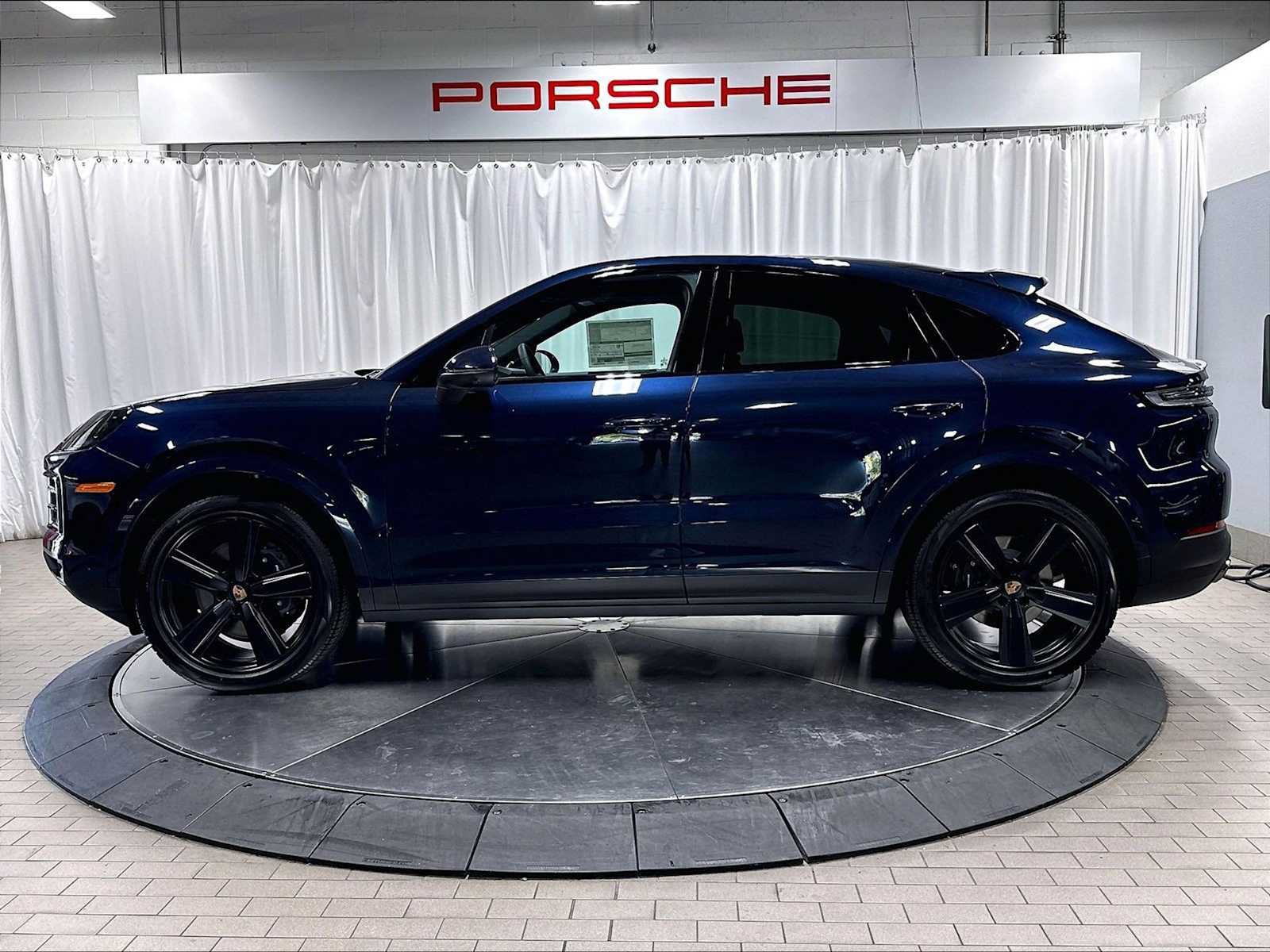 New 2026 Porsche Cayenne Coupe AWD/4WD image 2