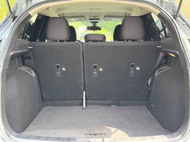 Certified 2024 Nissan Kicks SR FWD image 20