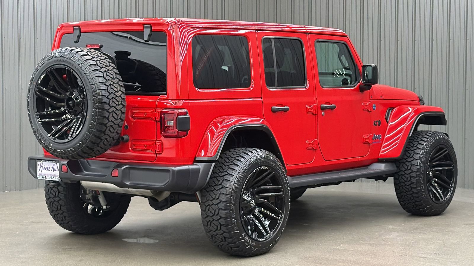 Used 2025 Jeep Wrangler Unlimited Sahara AWD/4WD image 5
