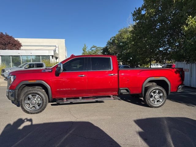 Used 2025 GMC Sierra 3500 SLT w/ SLT Premium Package image 8
