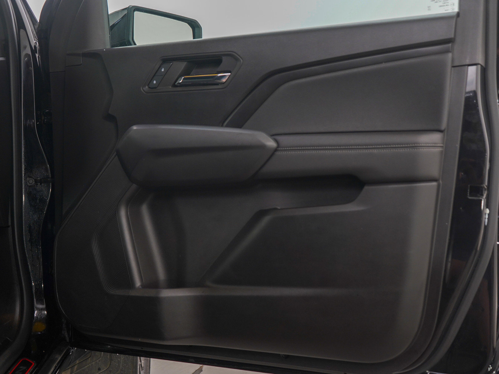 Used 2023 GMC Canyon Elevation w/ Convenience Package AWD/4WD image 9