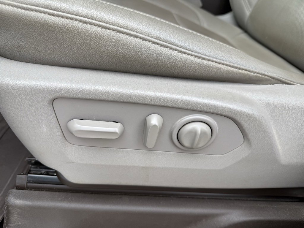 Certified 2022 Chevrolet Silverado 3500 LTZ w/ LTZ Convenience Package image 11