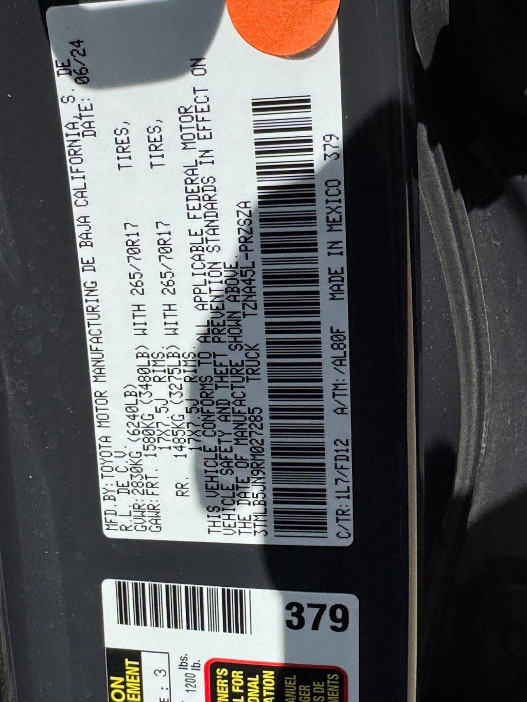 Certified 2024 Toyota Tacoma TRD Off-Road AWD/4WD image 23