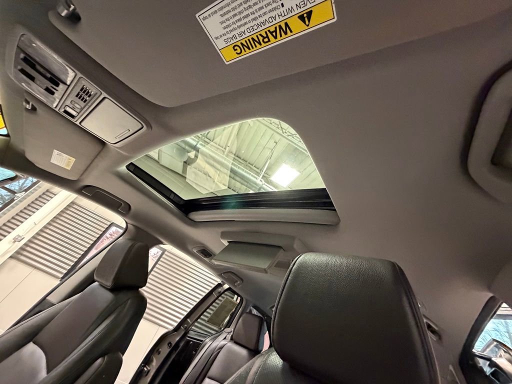 Used 2019 Honda Odyssey Elite image 11