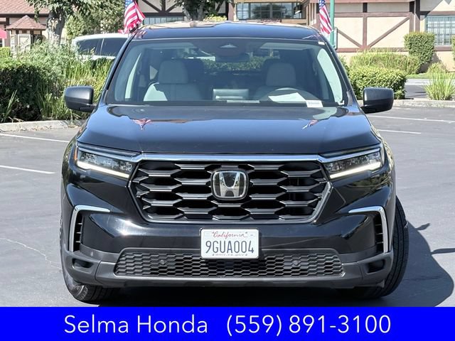 Used 2023 Honda Pilot LX image 3