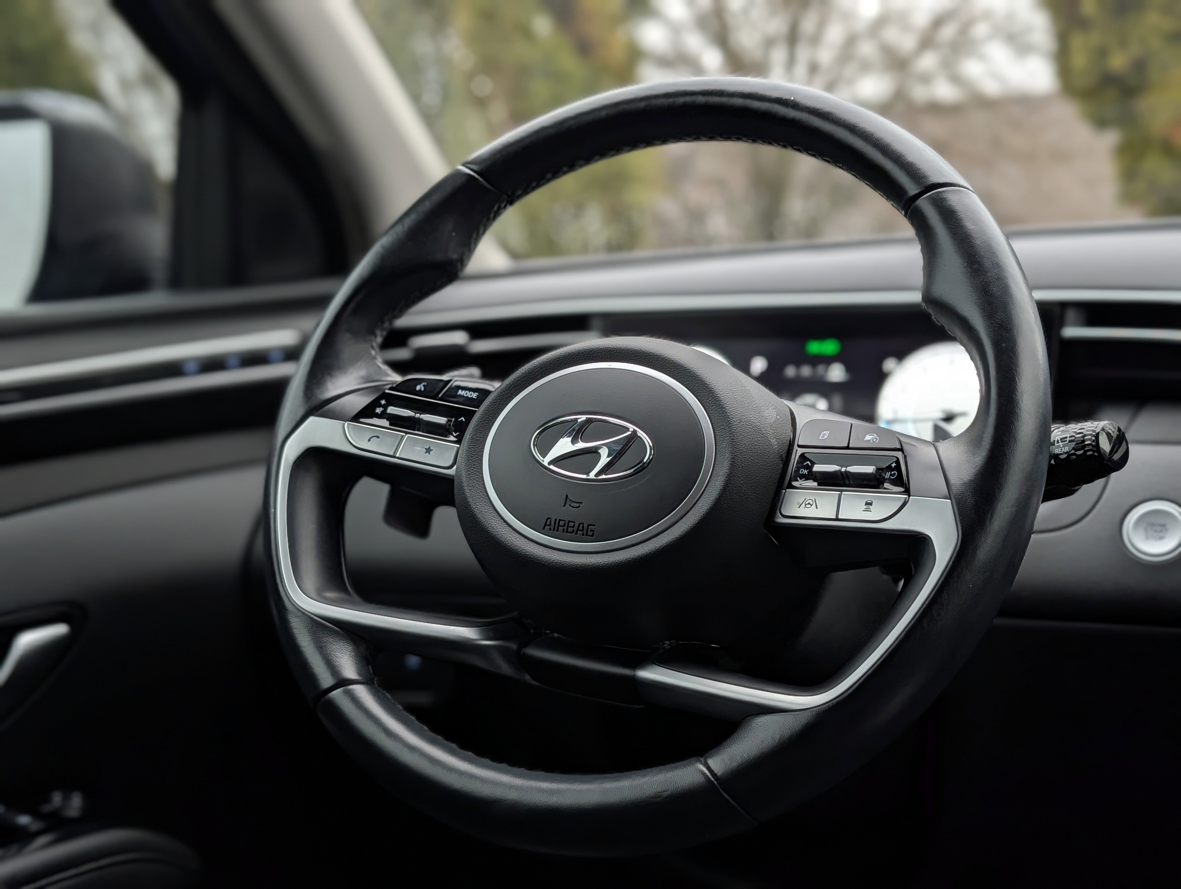 Used 2022 Hyundai Tucson Limited w/ Cargo Package image 13