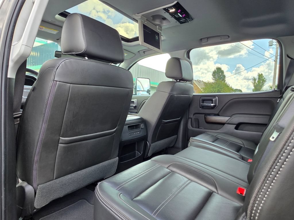 Used 2019 GMC Sierra 3500 Denali w/ Duramax Plus Package AWD/4WD image 28