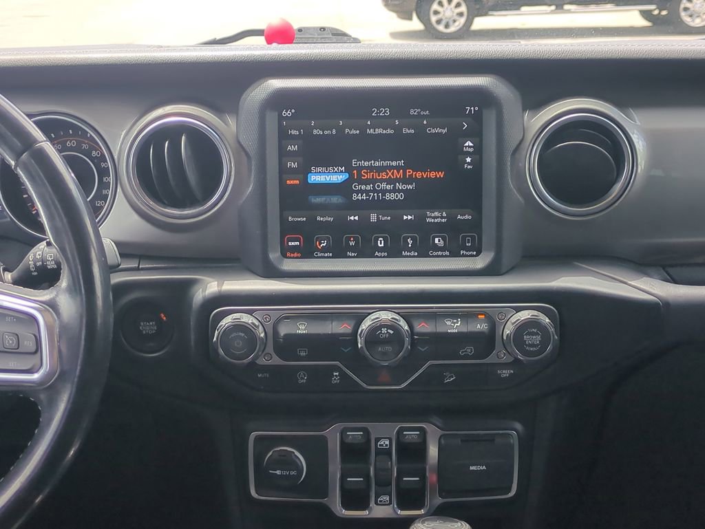 Used 2019 Jeep Wrangler Unlimited Sahara AWD/4WD image 19