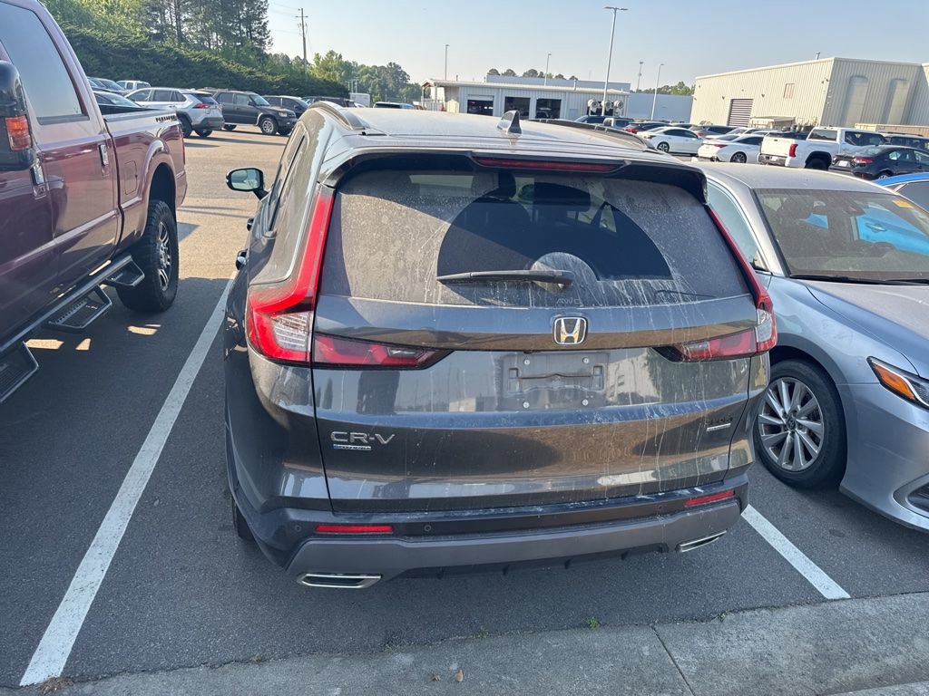Used 2023 Honda CR-V Sport Touring image 4