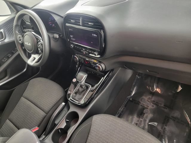 Used 2022 Kia Soul S FWD image 18