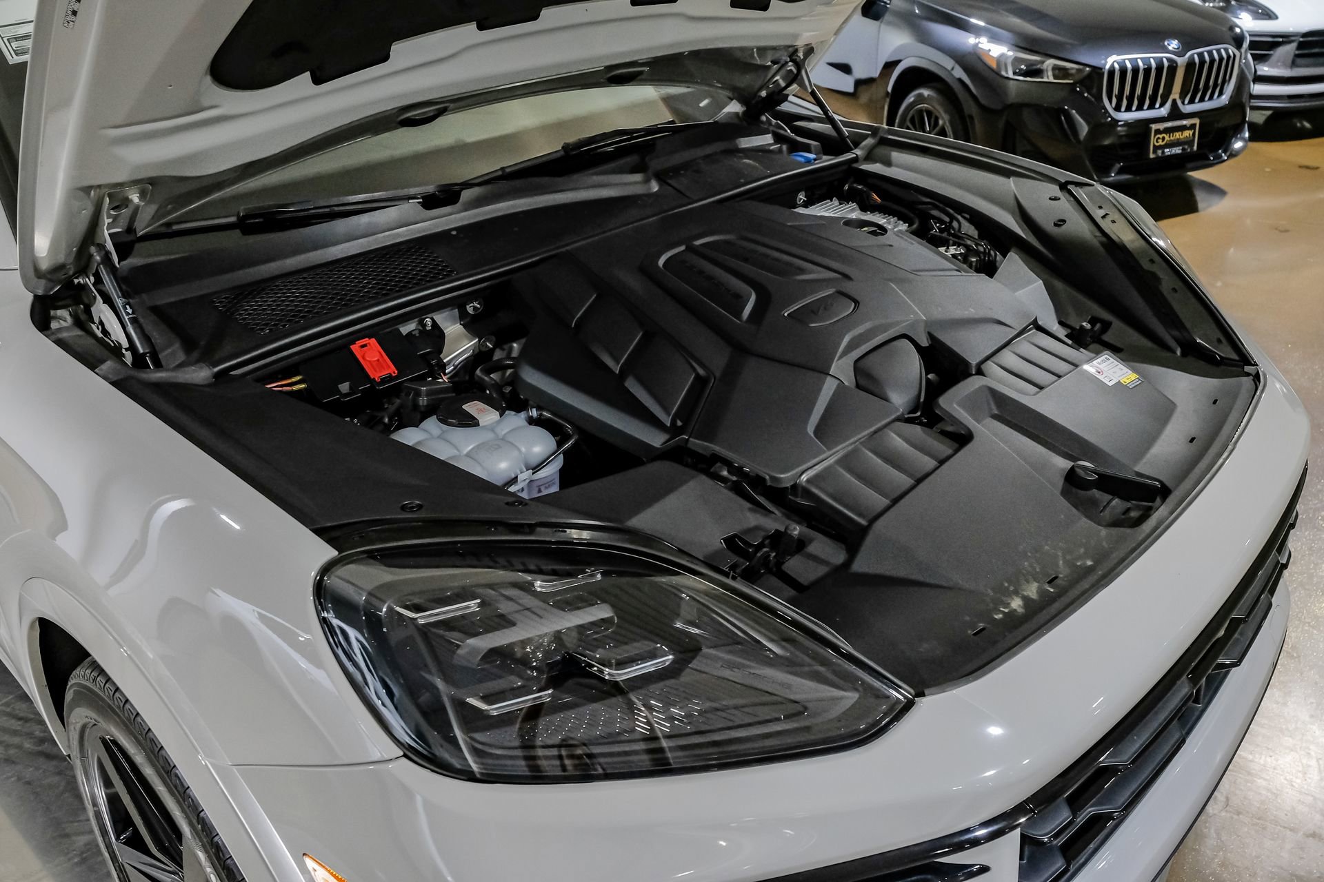 Used 2024 Porsche Cayenne Coupe image 54