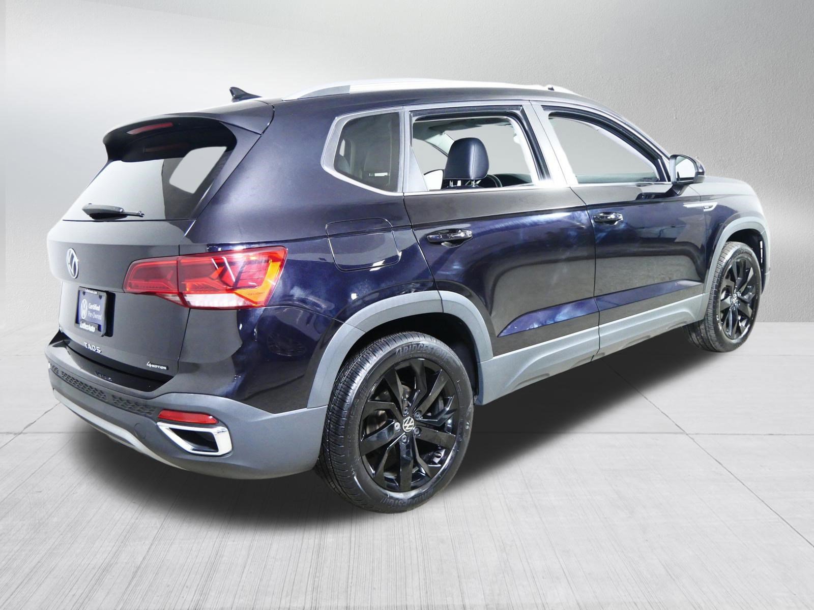 Certified 2022 Volkswagen Taos SE w/ Panoramic Sunroof Package image 7