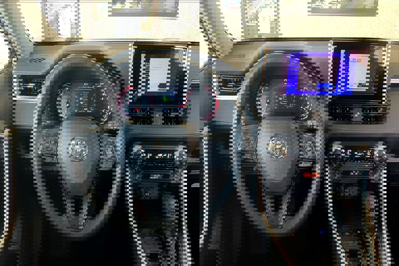 Used 2023 Toyota RAV4 XLE image 5