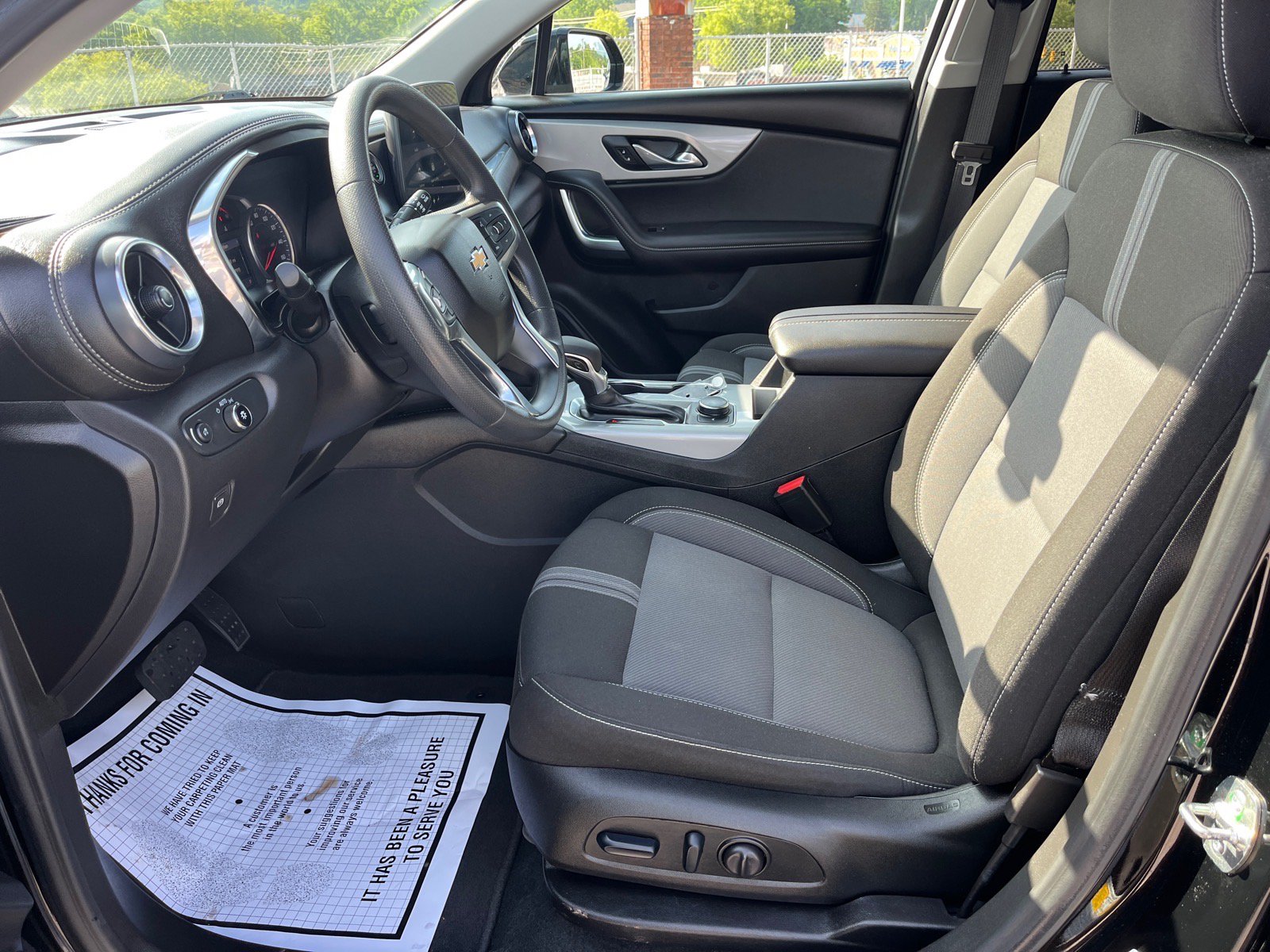 Used 2025 Chevrolet Blazer LT AWD/4WD image 18