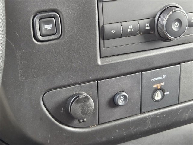 Used 2024 Chevrolet Express 2500 w/ Driver Convenience Package image 31