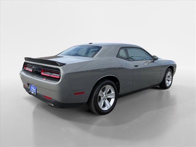 Used 2023 Dodge Challenger SXT RWD image 6