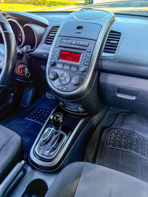 Used 2012 Kia Soul + image 30