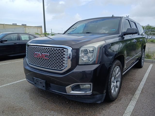Used 2015 GMC Yukon XL Denali w/ Touring Package AWD/4WD image 3