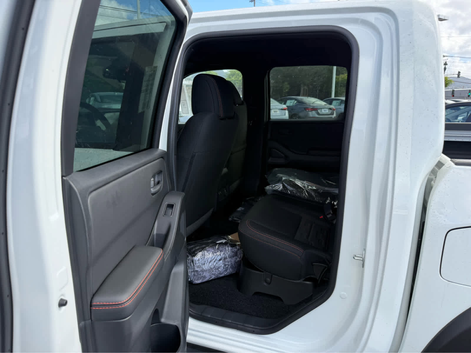 New 2026 Nissan Frontier PRO-4X image 9
