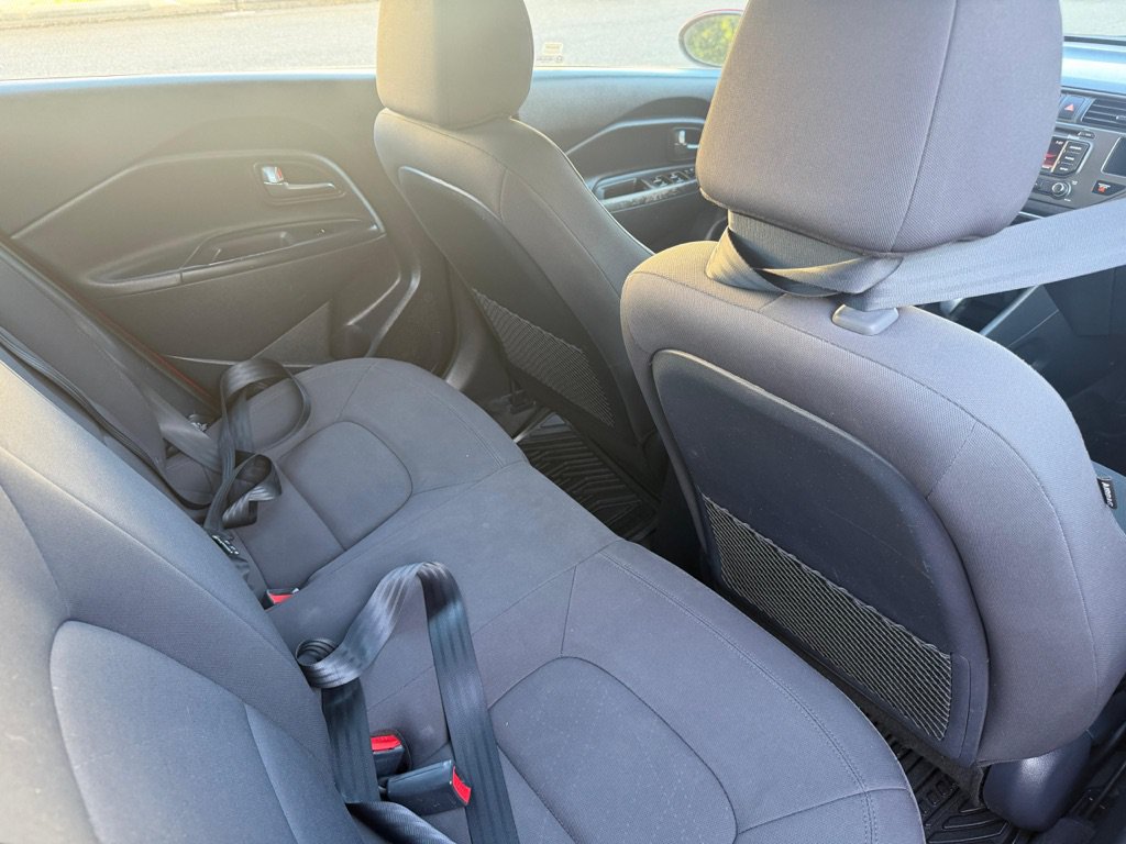 Used 2015 Kia Rio EX w/ Convenience Package FWD image 12