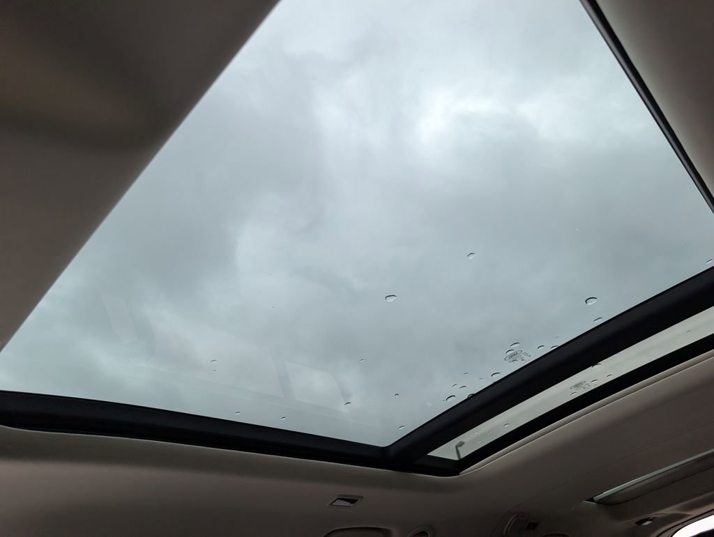 Used 2024 Land Rover Defender 130 S image 23