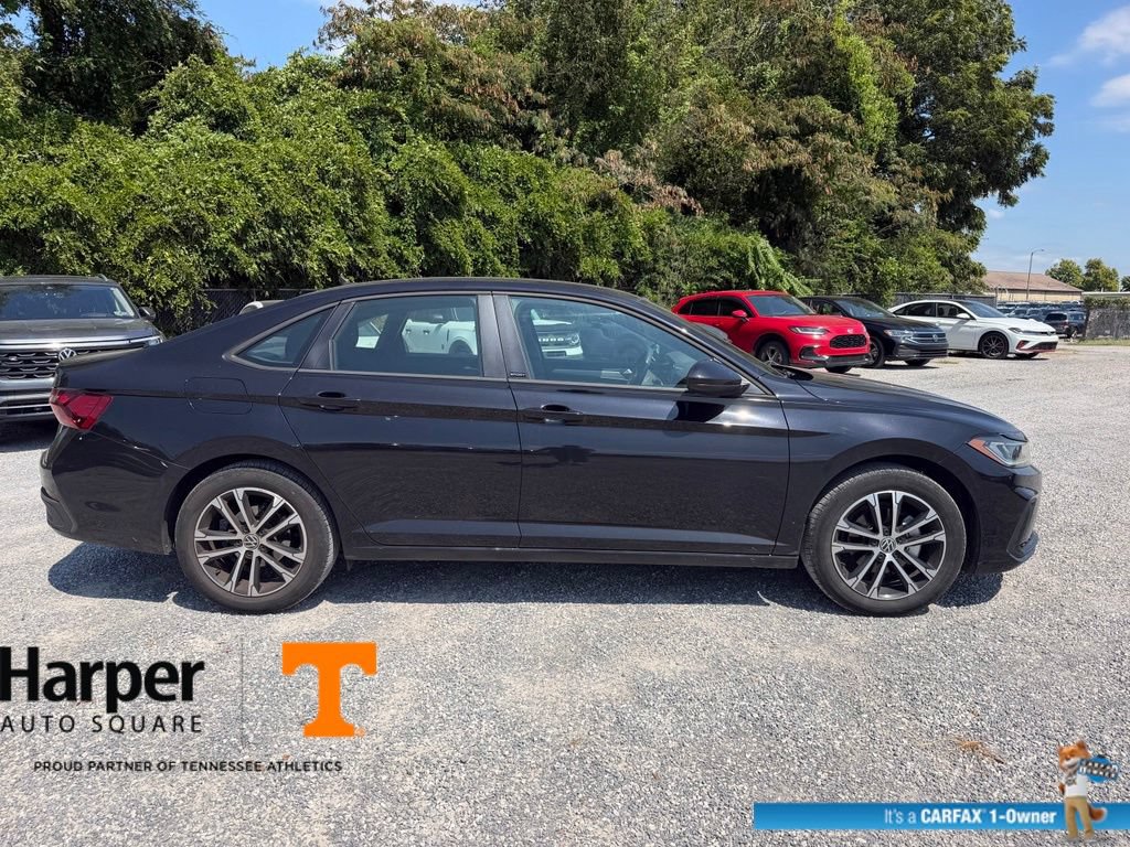 Used 2025 Volkswagen Jetta Sport FWD image 6