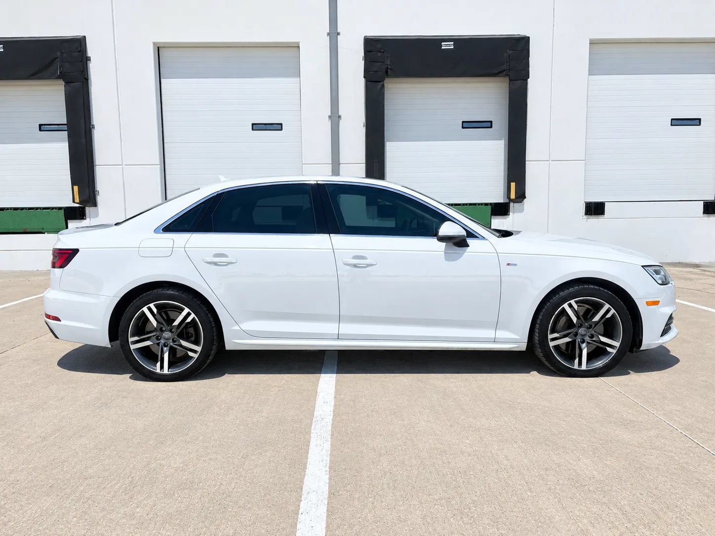 Used 2018 Audi A4 2.0T Premium Plus AWD/4WD image 3