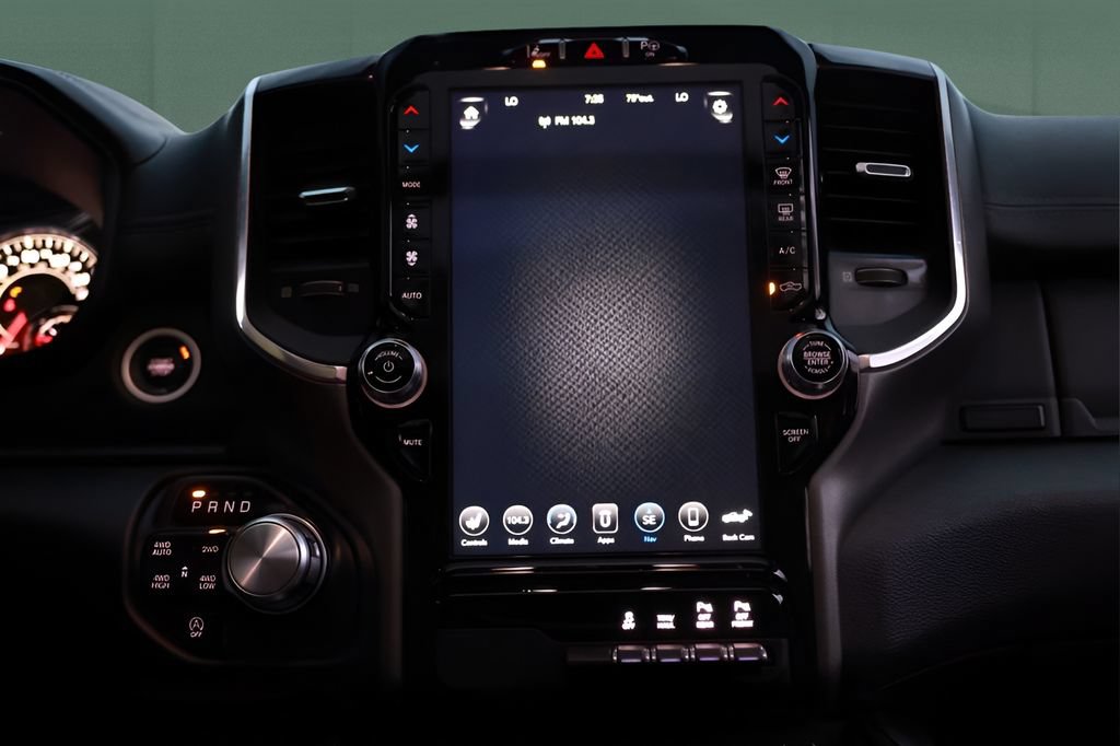 Used 2021 RAM 1500 Laramie AWD/4WD image 33