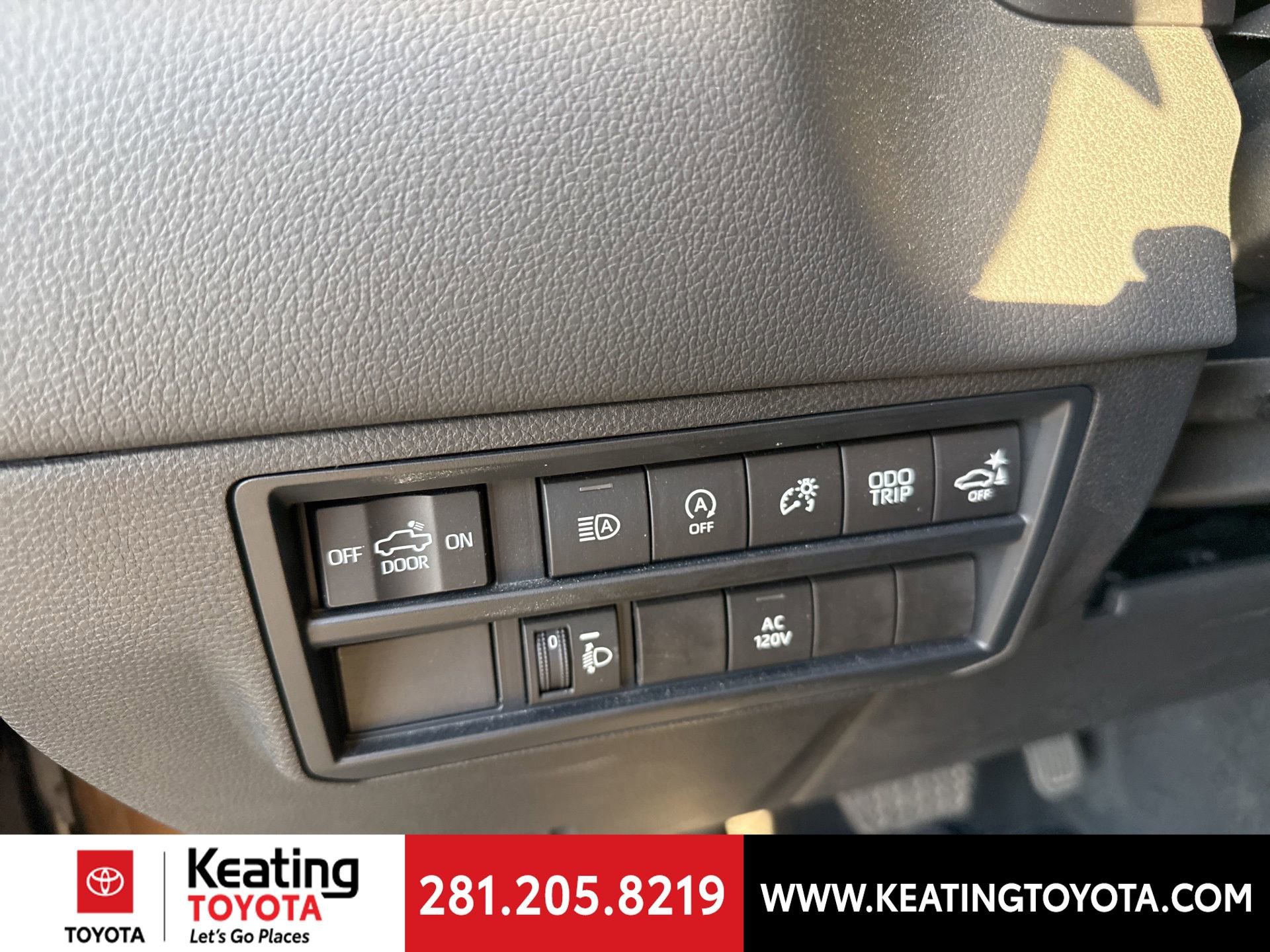 Used 2022 Toyota Tundra Limited image 10