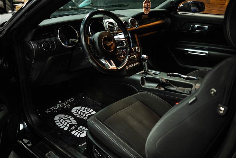 Used 2019 Ford Mustang GT w/ GT Performance Package RWD image 7