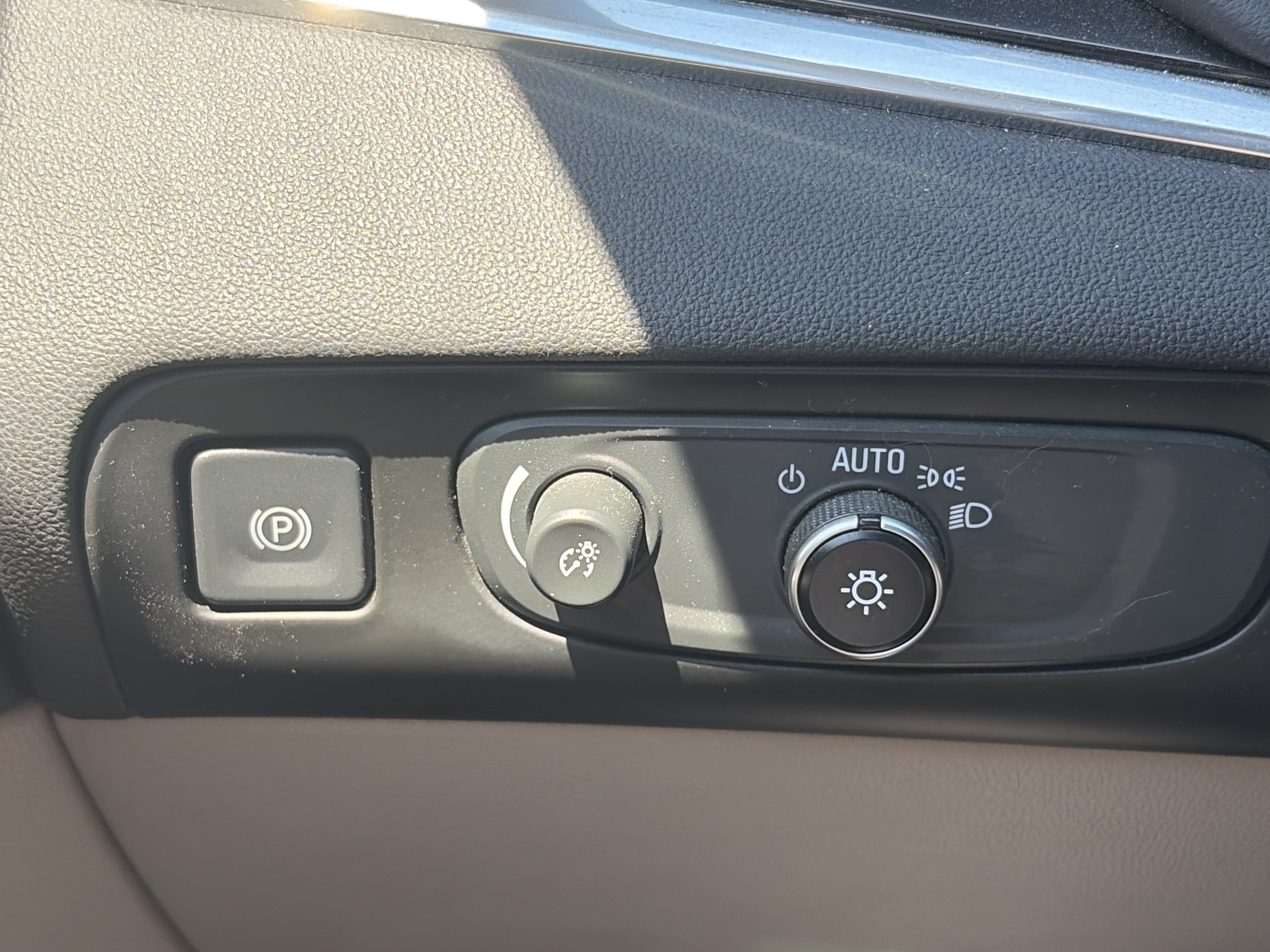 Used 2019 Buick Enclave Premium w/ Experience Buick Package AWD/4WD image 28