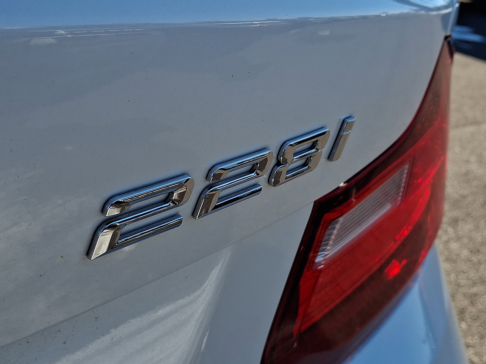 Used 2016 BMW 228i xDrive Convertible image 31