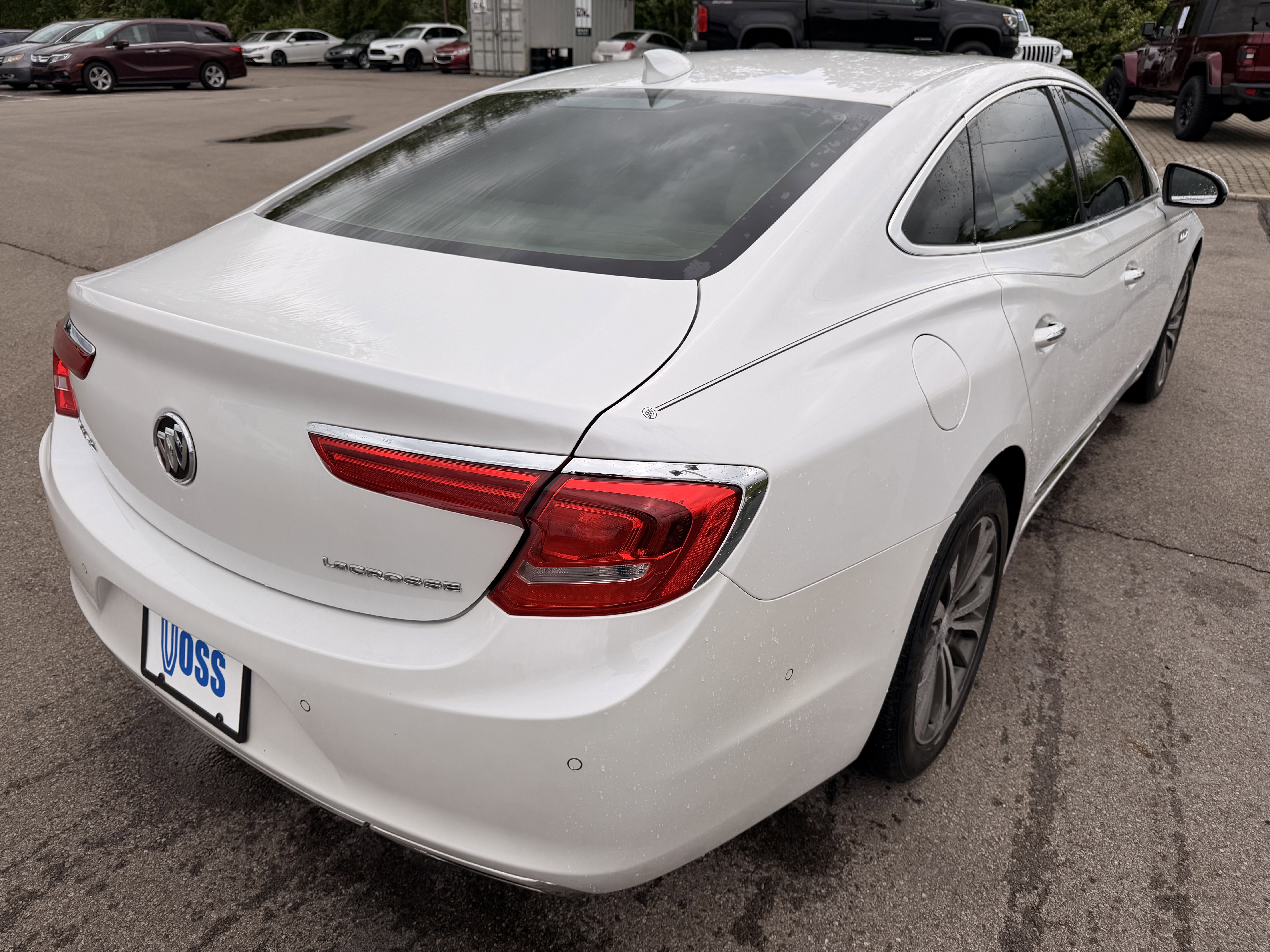 Used 2017 Buick LaCrosse Premium w/ Driver Confidence Package #2 FWD image 3