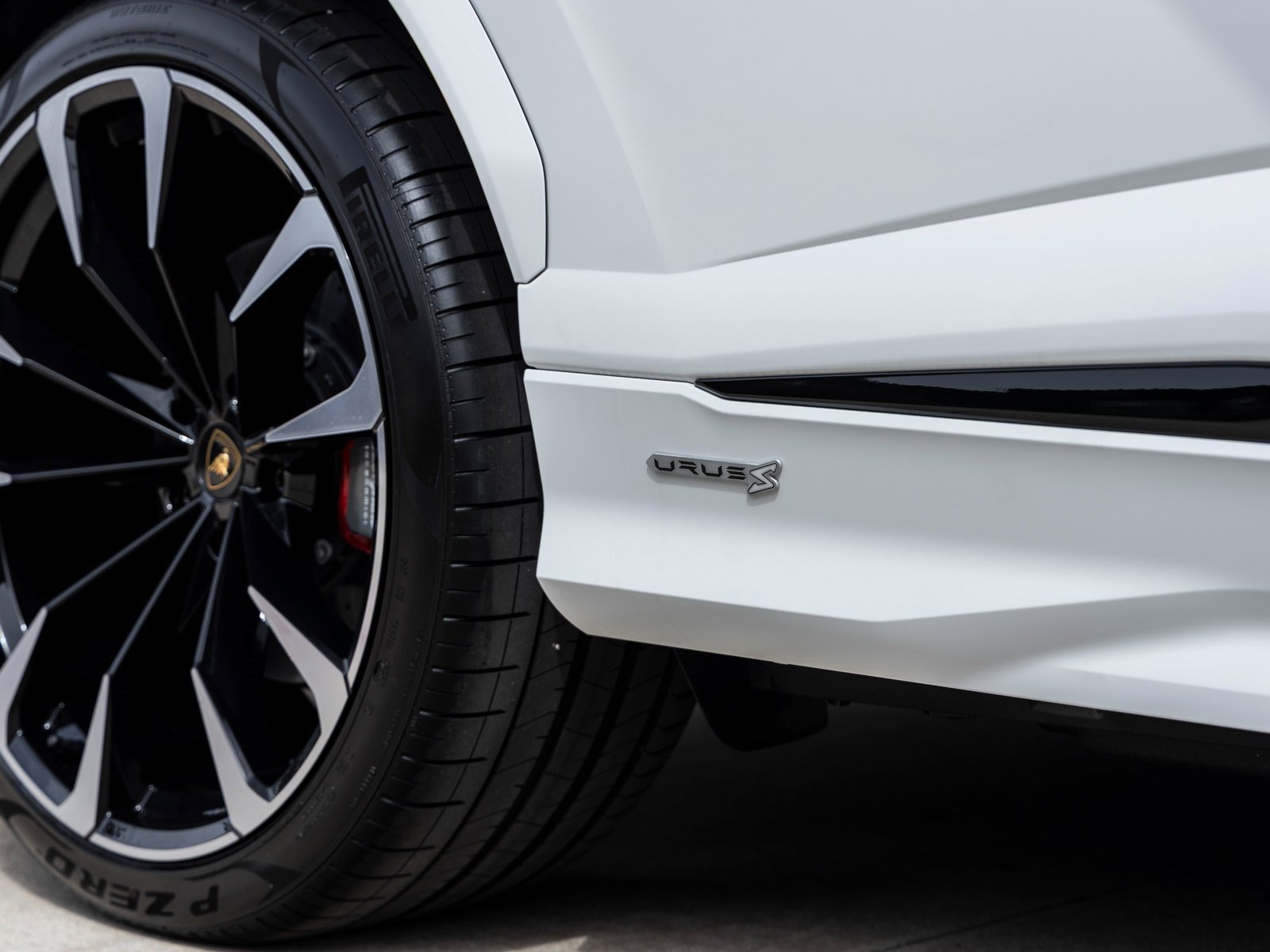 Used 2024 Lamborghini Urus S image 18