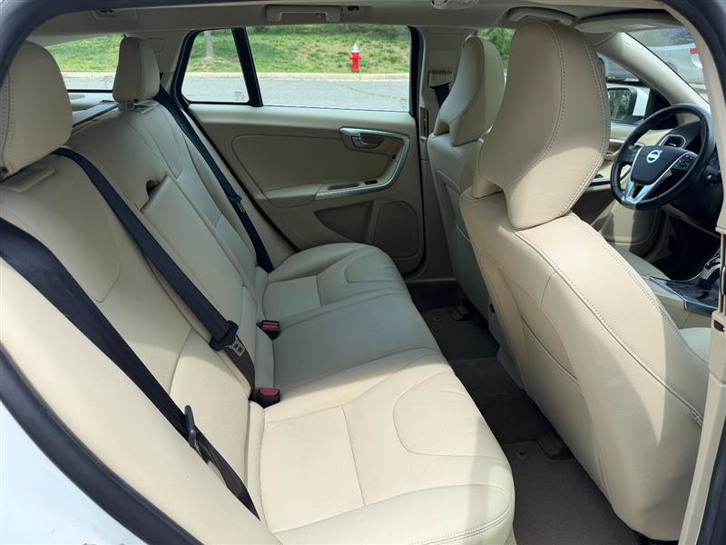 Used 2015 Volvo V60 T5 Premier FWD image 52