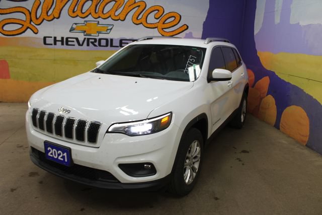 Used 2021 Jeep Cherokee Latitude AWD/4WD image 4