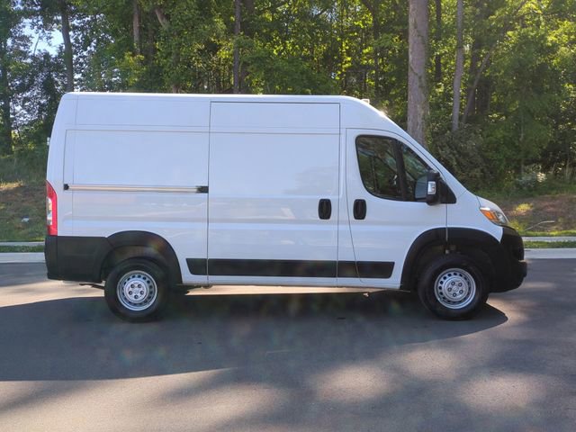 Used 2025 RAM ProMaster 2500 w/ Convenience Group FWD image 14