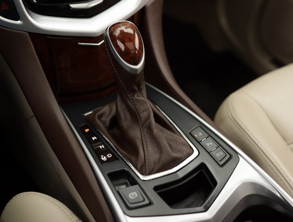 Used 2016 Cadillac SRX Luxury w/ Driver Awareness Package image 18